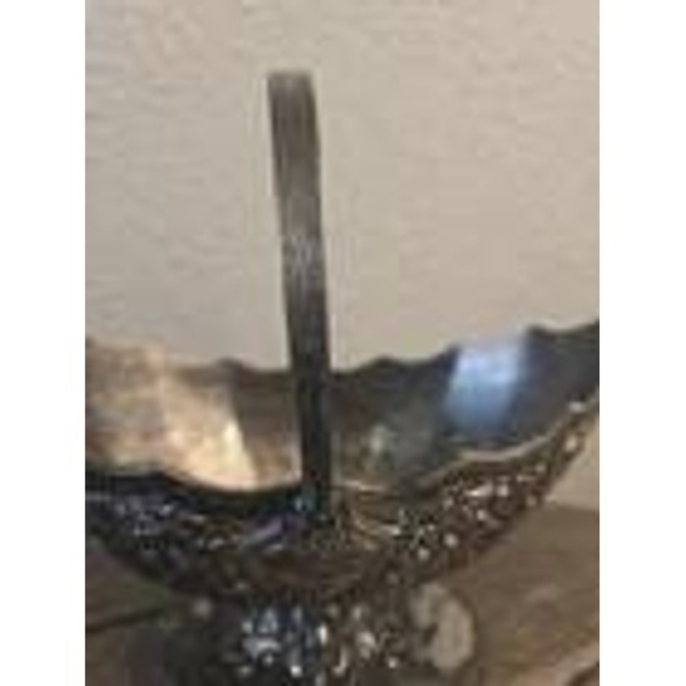 Vintage Silver Plated Oval Basket With Handle Floral Design Regal Victorian 6.5" - Picture 4 of 16
